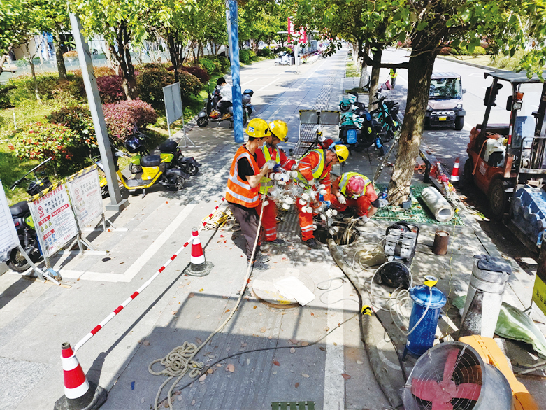  中沙UV-CIPP紫外光固化修复